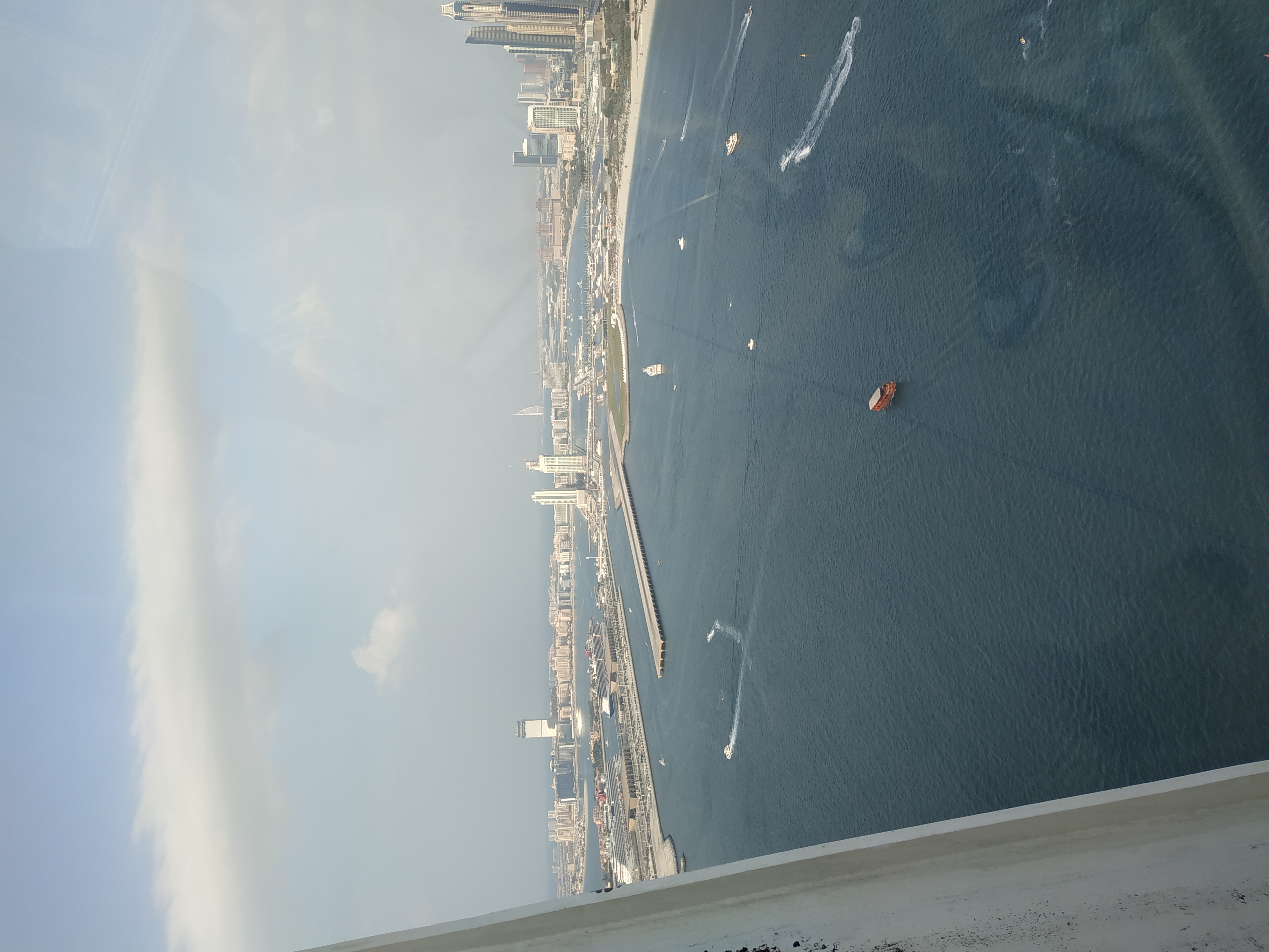 Вид из кабины колеса обозрения в Дубае